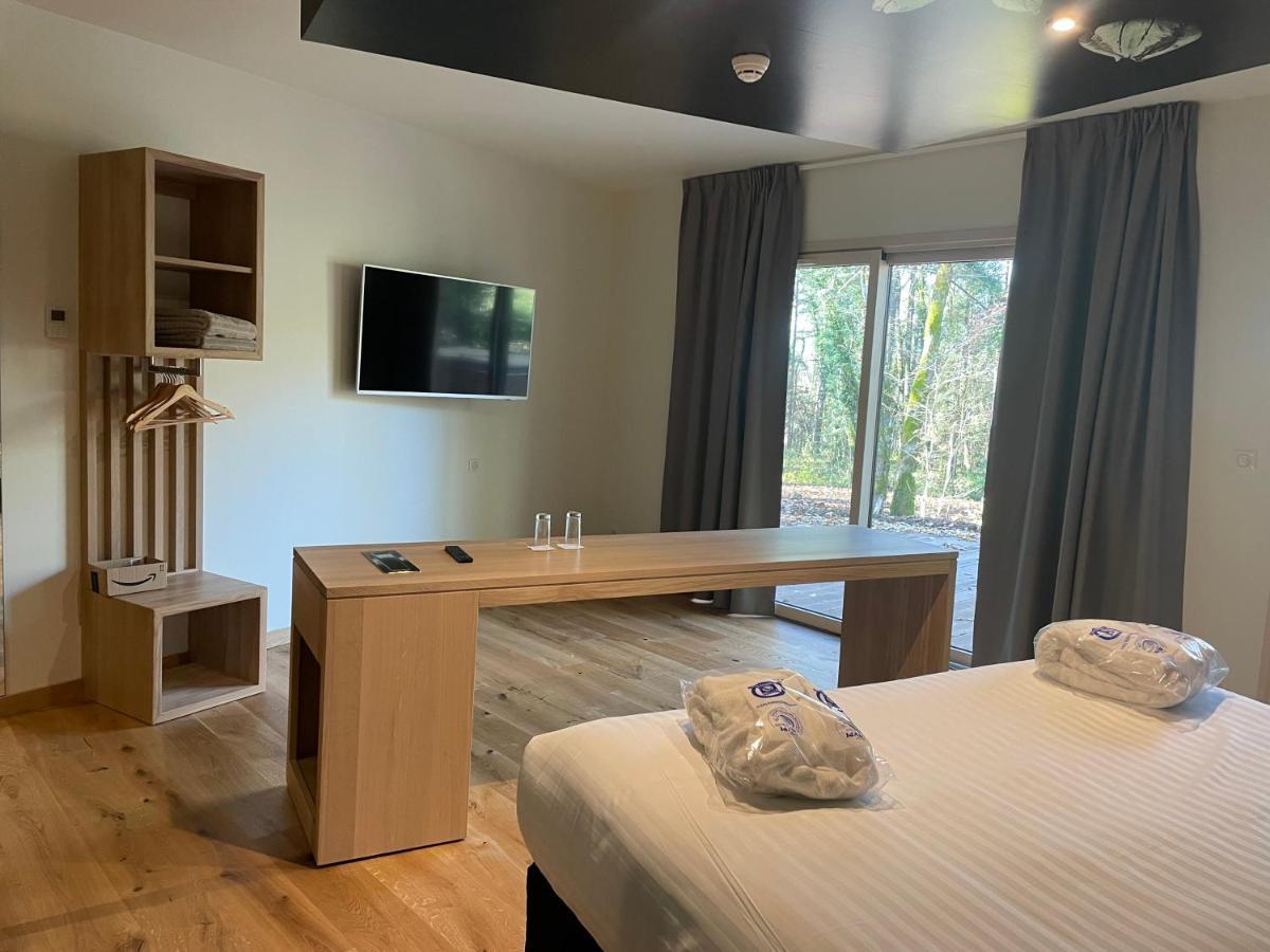 Le Bois Dormant-Hotel Restaurant & Spa Logis Hotel Шампаньол Екстериор снимка