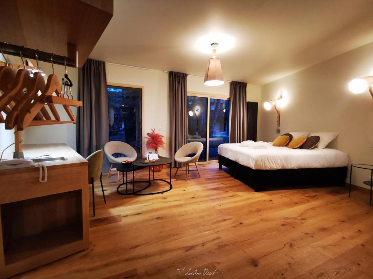 Le Bois Dormant-Hotel Restaurant & Spa Logis Hotel Шампаньол Екстериор снимка